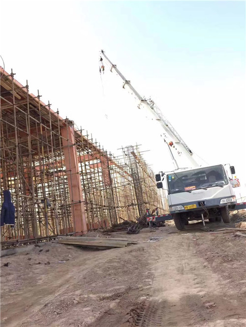 铜仁市吊车作业的安全注意事项有哪些？