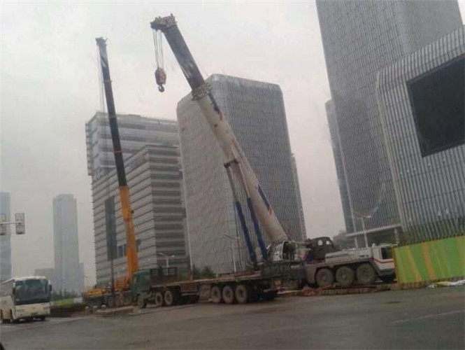 铜仁市25吨吊车能吊多重设备？